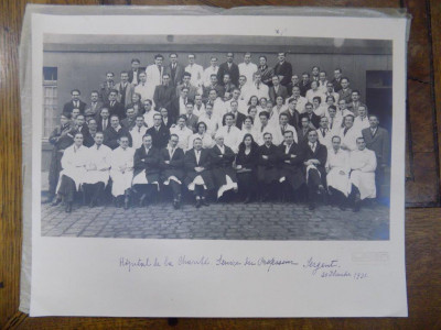 Fotografie de grup Spitalul de caritate, serviciul profesorului Sergent, 20 decembrie 1931 foto