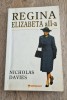 Regina Elizabeta a 2 a Nicholas Davies