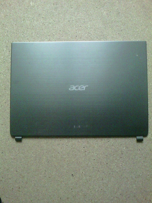 Capac LCD Acer Aspire M5