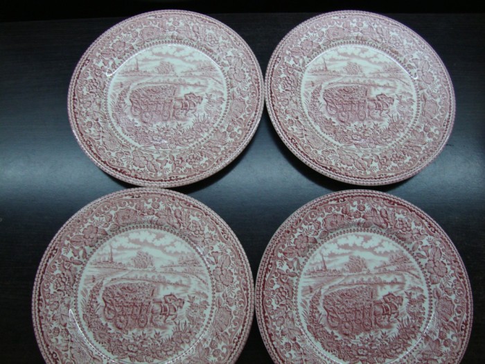 SET / SERVICIU 4 FARFURII INTINSE DIN PORTELAN ENGLEZESC