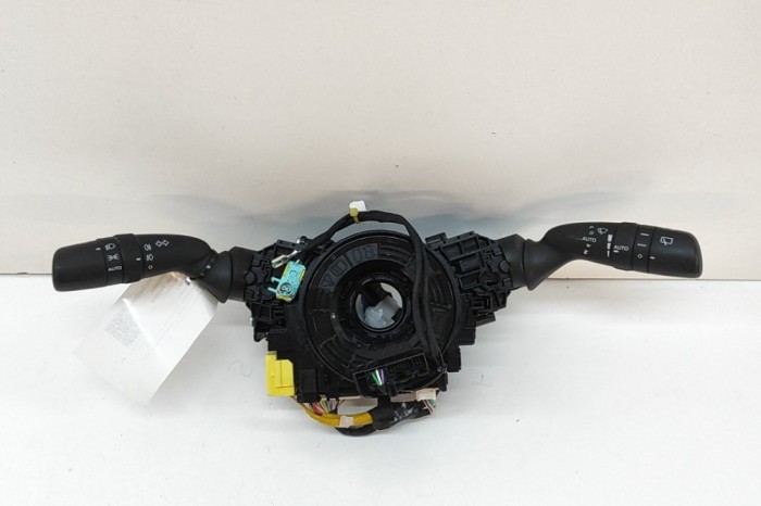 Maneta semnalizare ștergătoare TOYOTA RAV 4 V A5, H5 2019 OEM: 33400-17J781,42200-17J021,12140-75L863 | 31985094