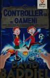 Cumpara ieftin Controller-ul de oameni - 2017 - David Baddiel ($R236)