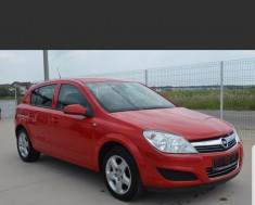 Opel Astra H foto