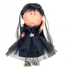 Papusa Nines D&#039;Onil Mia Black Wednesday cu miros de vanilie 30 cm