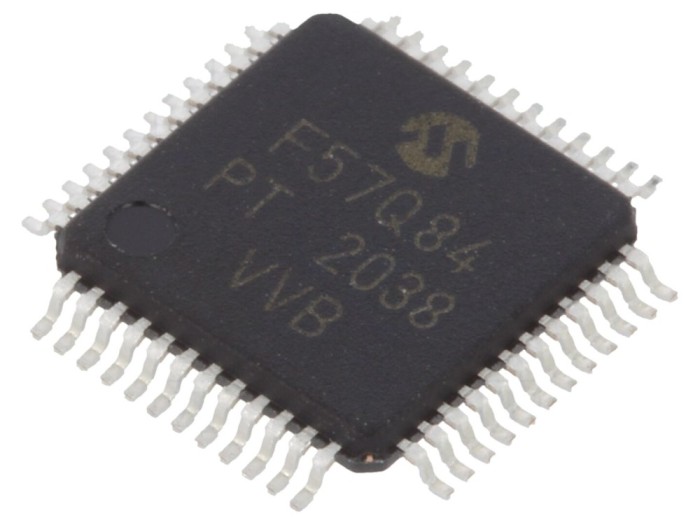 Microcontroler PIC 128kB 64MHz SMD