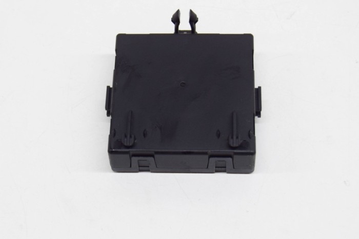 Modul de control ușă st&acirc;nga față MERCEDES-BENZ E W212 2014 OEM: A2129006318,A2129027606,A2129011605 | 11805096