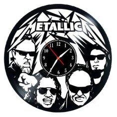 Ceas de Perete Decorativ &ldquo;Metallica &ndash; Masters of Metal&rdquo;, din Disc Vinil Reciclat, Design Rock Band, Negru, Mecanism Silențios (Sweep), 30 cm