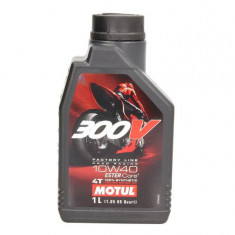 (PL) Olej silnikowy 4T 4T MOTUL 300V Factory Line SAE 10W40 1l Przewyższa JASO MA2 synthetic ester