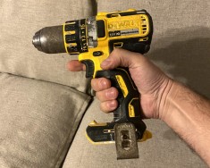 Masina gaurit si insurubat percutie Dewalt DCD790 18V brushless corp foto