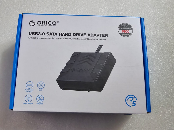 Adaptor HDD Orico UTS1-3AD USB 3.0 2.5&rdquo;/3.5, negru - poze reale