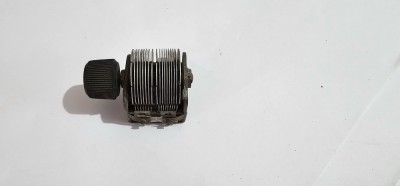 CONDENSATOR VARIABIL RADIO . foto