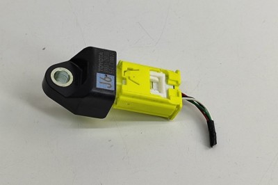 Senzor de impact lateral st&amp;acirc;nga TOYOTA PRIUS _W5_ 2016 OEM: 89831-28030 28884167 foto