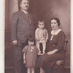 bnk foto Portret de familie - Foto Popp (Ploiesti)