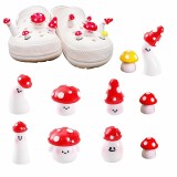 Set de 10 ornamente din rășină 3D &icirc;n formă de ciupercă pentru papuci și sandale &ndash; Multi