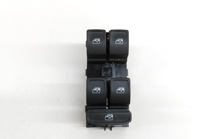 SKODA SCALA 2021 OEM: 5G0959857D SKU: 23991168