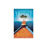 Headhunters on My Doorstep: A True Treasure Island Ghost Story