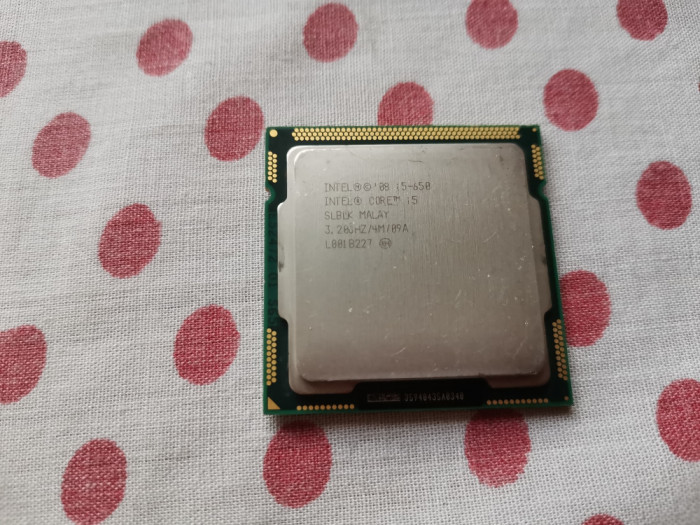 Procesor Intel Core i5 650 3.20 GHz socket 1156, pasta cadou.