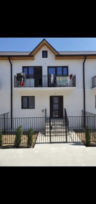 Casa P+1 in Navodari, zona Kaufland. foto