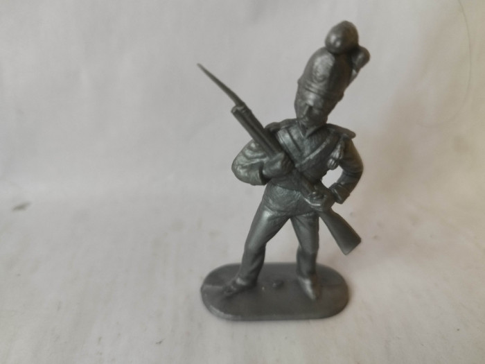 bnk jc Collonil Germania - figurina de plastic - soldat napoleonian