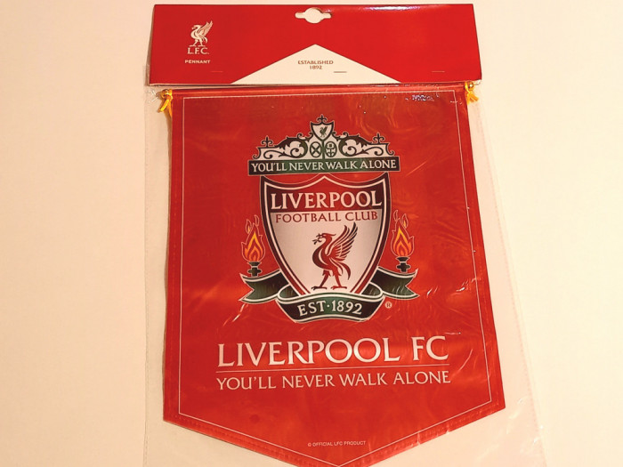 Fanion fotbal FC LIVERPOOL - produs nou, oficial (dimensiuni 38x28 cm)