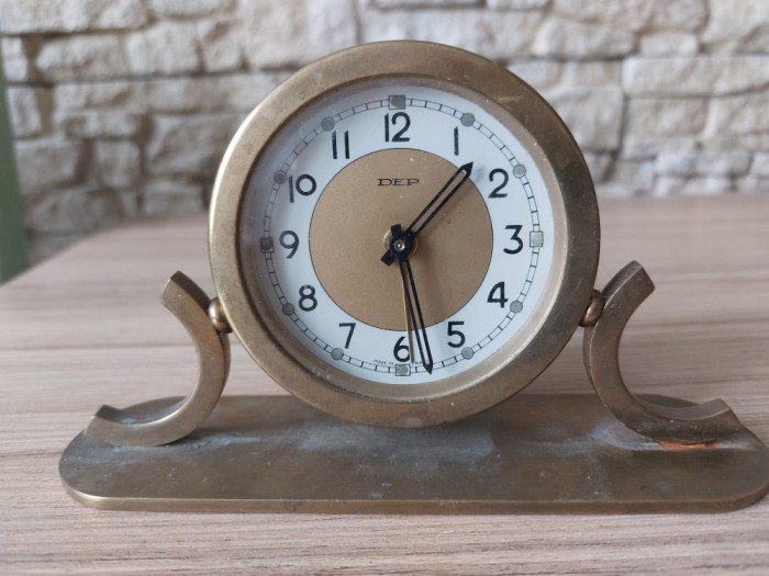 Vand ceas vechi DEP in stare de functionare
