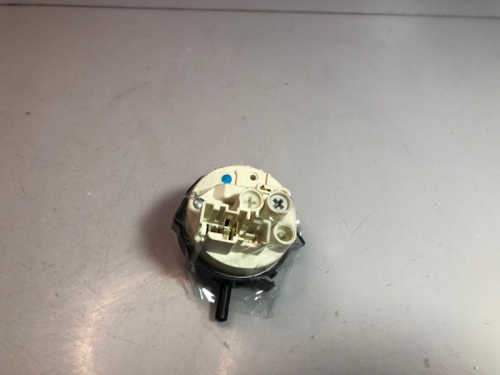 Presostat masina de spalat verticala Whirlpool AWE2316 /C90