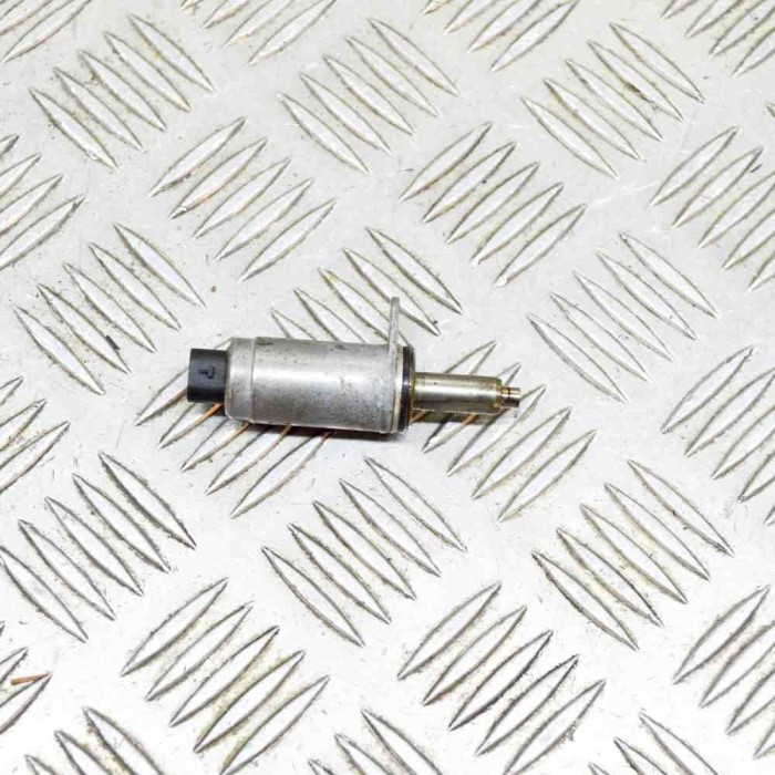 Supapa solenoid AUDI A3 Limousine 8VS, 8VM 2015 OEM: 06E103697M 12447437