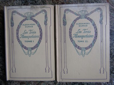 Les trois mousquetaires - Alexandre Dumas - 2 vol. foto