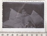 bnk foto Copil cu jucarii - anii `60