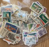 PLIC FILATELIC 50 TIMBRE STRAINE STAMPILATE DIFERITE, TEMA AVIATIE + BONUS