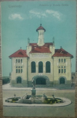 Constanta, Primaria si statuia Ovidiu// CP foto