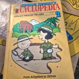Charlie Browns cyclopedia volume 2