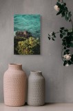 Tablou Canvas, "St&acirc;nci solitare &icirc;n mare turcoaz", Ocean, St&acirc;nci, Valuri, Verdeață, Apus., 26 x 39 cm, CMCLASS