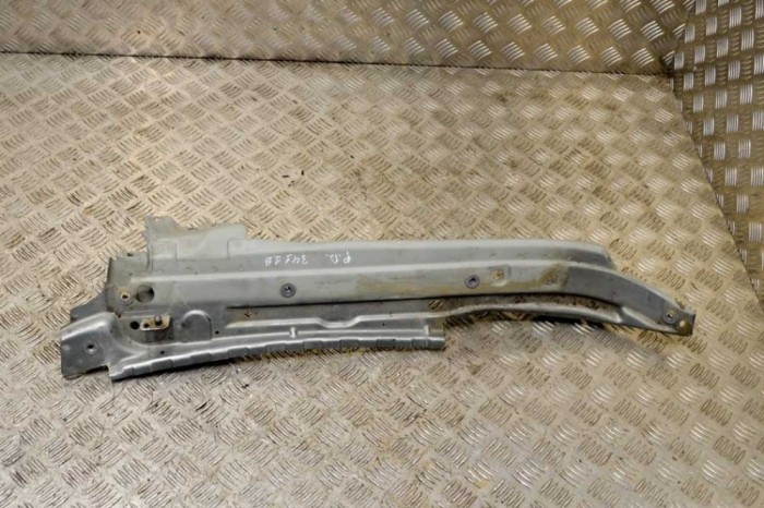 Suport aripa dreapta față AUDI Q7 4L 2007 OEM: 4L0805158A,4L0805176A 14177712