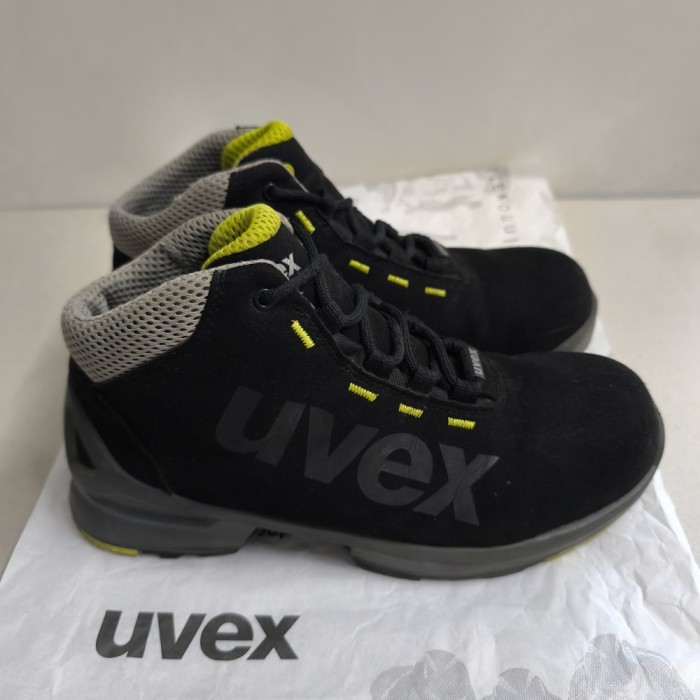 &Icirc;ncălțăminte protecție bărbați UVEX 42