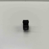 Buton geam ușă dreapta spate VW PASSAT Variant B7 365 2012 OEM: 7L69598558 | 30661026