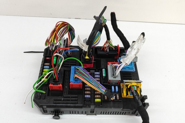 Modul panou de siguranțe CITRO&Euml;N C4 III BA_, BB_, BC_ 2024 OEM: 9845141280,28751768 29907384