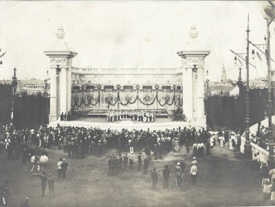 A3136N Cor al rom&amp;acirc;nilor ardeleni pe scena Arenelor Romane la Expoziția Națională din 1906 de la București foto