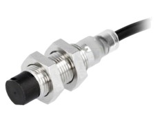 Senzor inductiv OMRON M12 PNP NC 0-8mm 10-30V IP67 200mA cablu 2m
