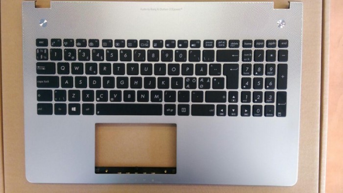 Carcasa inferioara Palmrest cu tastatura Asus N56V