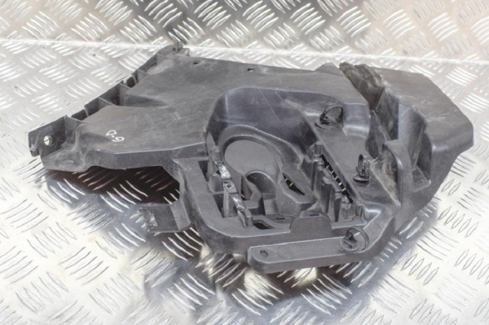 Suport bara de protecție dreapta spate VOLVO V40 Hatchback 2014 OEM: 31395104 11395383