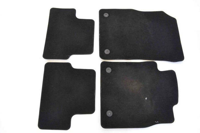Set covorașe OPEL ASTRA J GTC 2013 OEM: 5966394