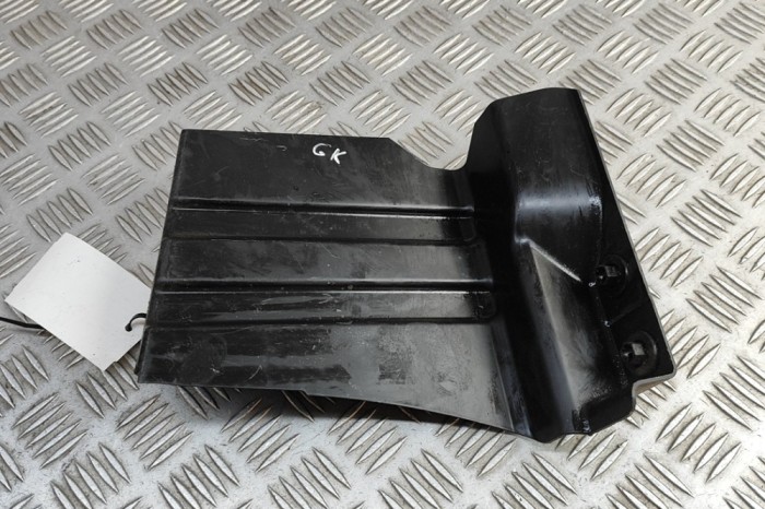 Scut motor st&acirc;nga spate KIA CEE\&#039;D Hatchback CD 2023 OEM: 86691-J7900,86692-J7900 | 31975784