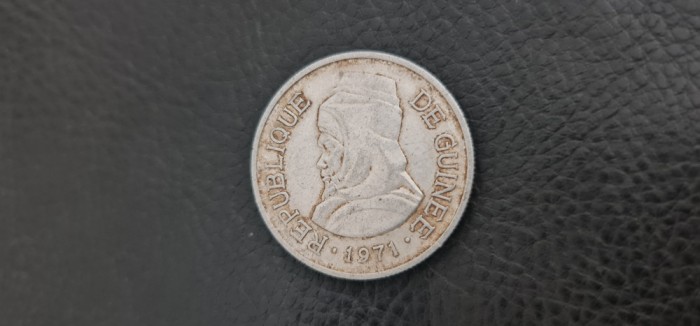 Guineea - 5 sylis 1971.