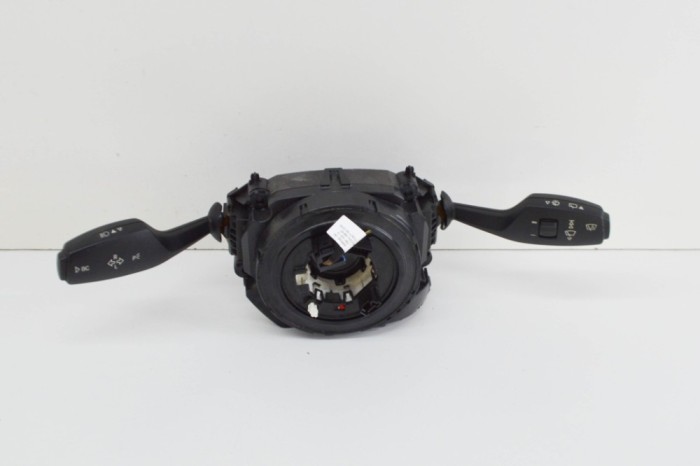Maneta semnalizare ștergătoare BMW X3 F25 2012 OEM: 10042771,9242285,9242285-02,10090907-03 18077919