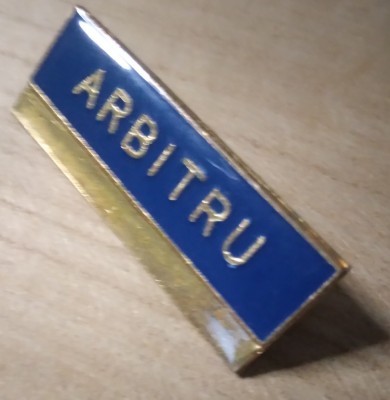 Insigna fotbal Arbitru foto