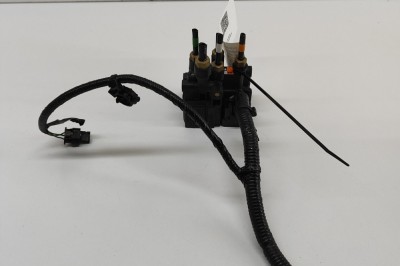 Unitate de control suspensie pneumatică LAND ROVER RANGE ROVER SPORT II L494 2019 OEM: JPLA-5B710-AA 28427084 foto
