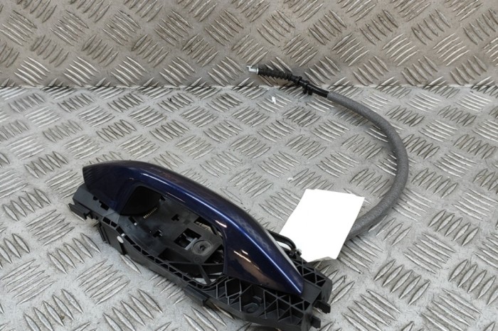 M&acirc;ner exterior ușă st&acirc;nga față AUDI Q4 SUV F4B 2023 OEM: 8V0839885 | 28636456