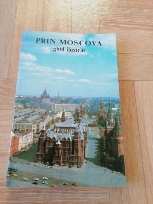Prin Moscova ghid ilustrat foto