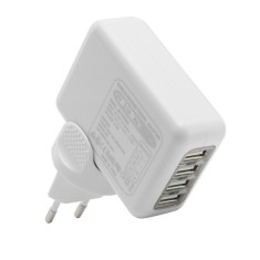 Adaptor universal pentru calatorii cu soclu 4 USB